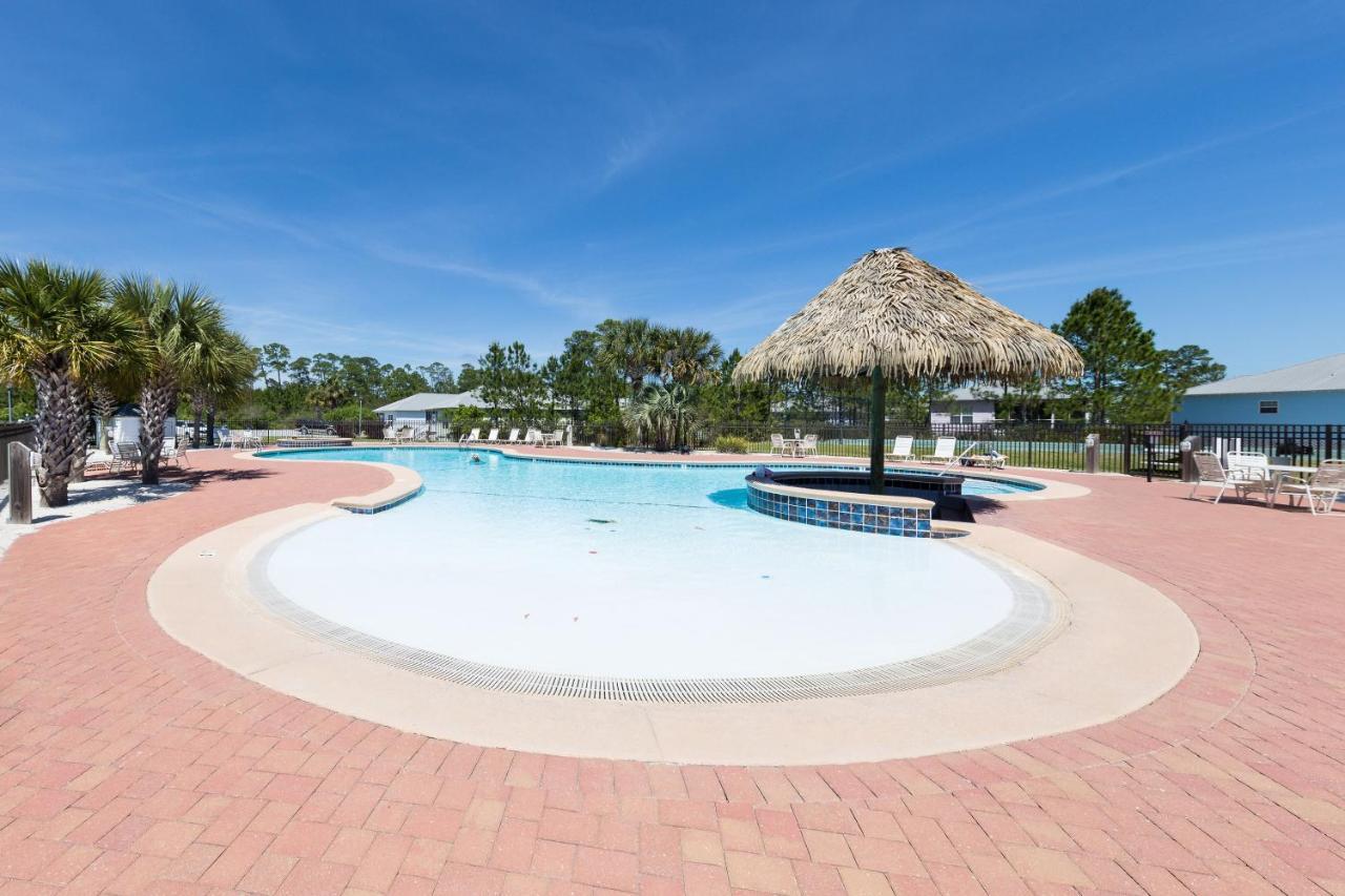 Holiday home House Steps To Pool, Access *